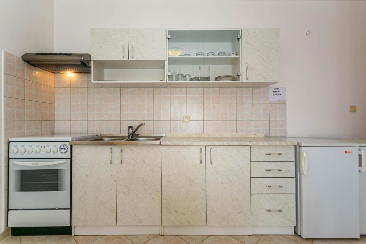 Apartmani Luka Kornić Екстериор снимка